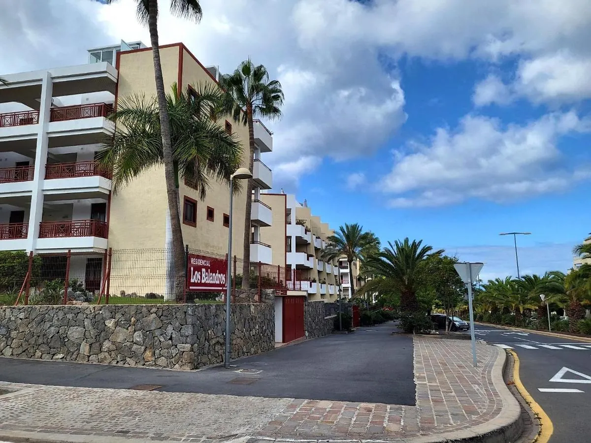 아파트 Oasis Palm Mar By Helloapartments