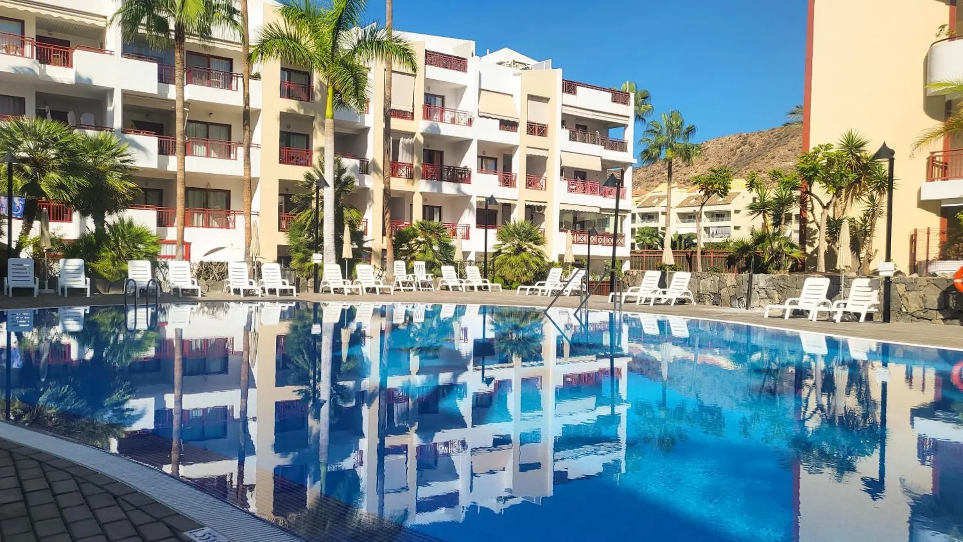 아파트 Oasis Palm Mar By Helloapartments